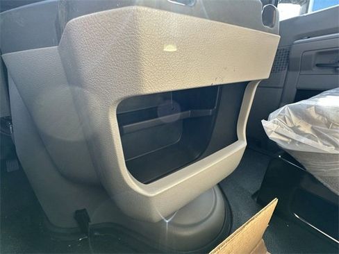 New 2024 Ford E-450 and Econoline 450 Super Duty w/ Power Windows & Locks Group image 36