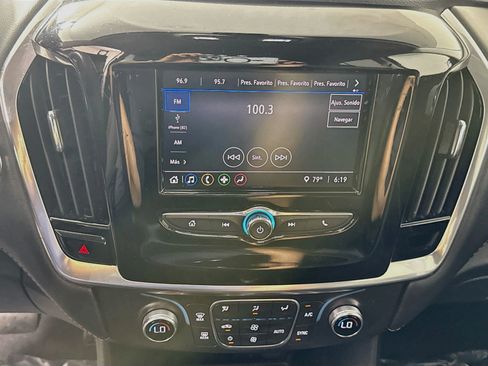 Used 2021 Chevrolet Traverse LS FWD image 18