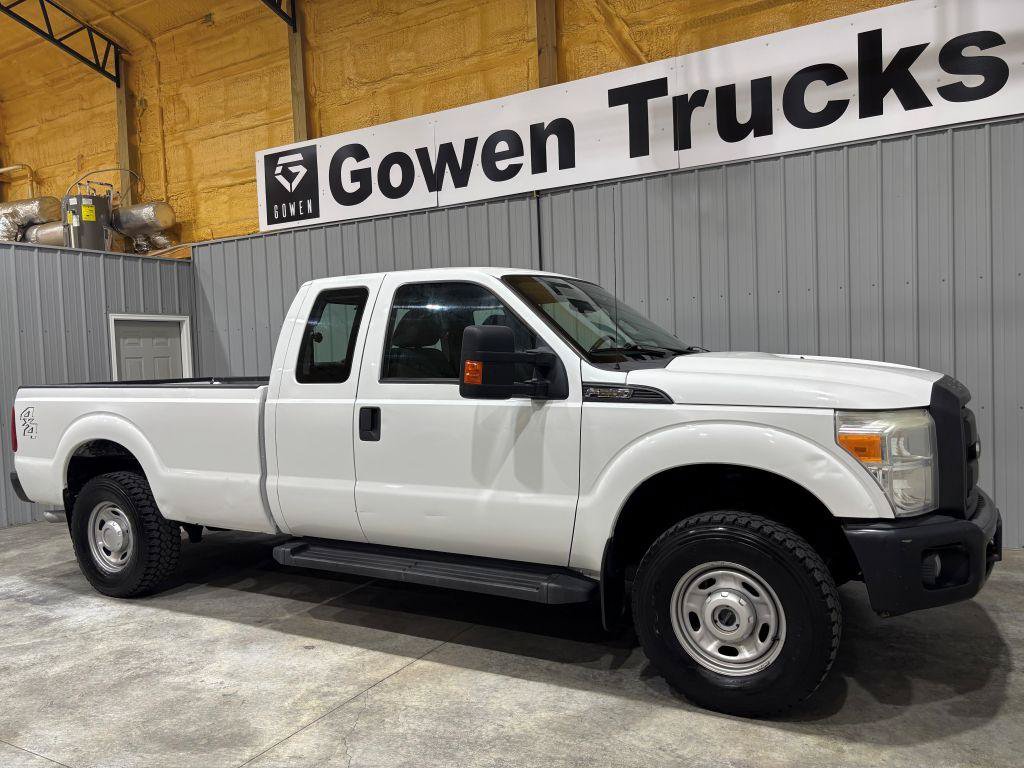 Used 2015 Ford F250 XL w/ Power Equipment Group AWD/4WD image 3