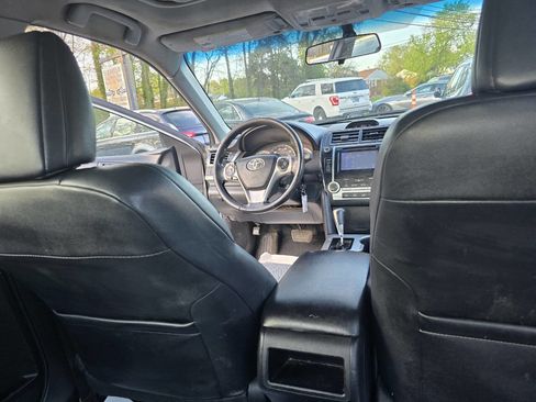 Used 2012 Toyota Camry SE image 30