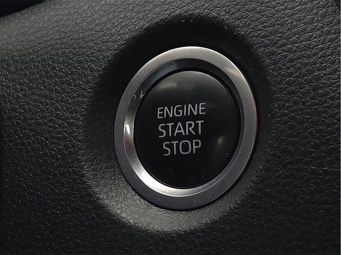 Used 2024 Toyota Corolla SE image 15