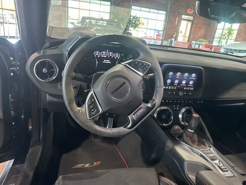 Used 2021 Chevrolet Camaro ZL1 image 2