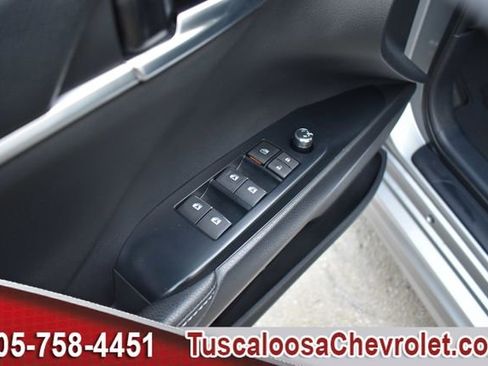 Used 2020 Toyota Camry XSE image 18