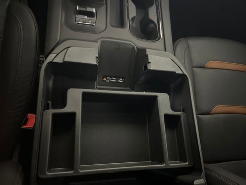 Used 2025 GMC Sierra 1500 AT4 w/ AT4 Premium Package image 72