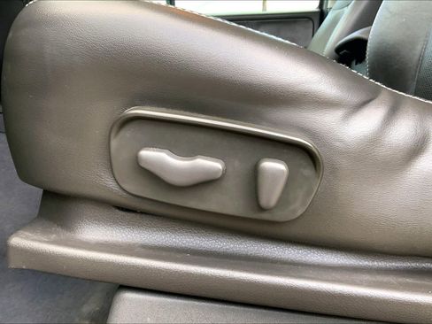 Used 2018 Nissan Frontier PRO-4X w/ Pro-4x Luxury Package image 35