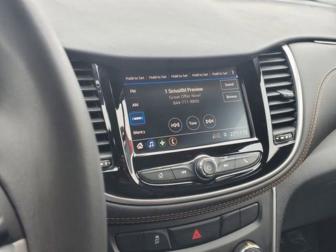 Certified 2022 Chevrolet Trax LT w/ LT Convenience Package image 29