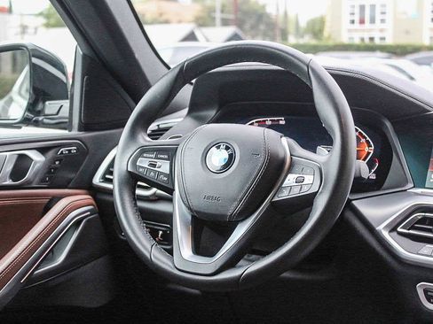 Used 2023 BMW X6 xDrive40i w/ Premium Package image 15