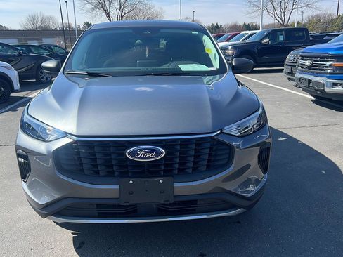 Used 2025 Ford Escape Active w/ Cold Weather Package image 14