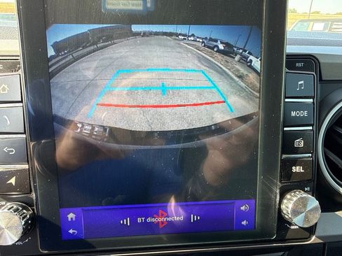 Used 2019 Toyota Tacoma SR5 RWD image 26