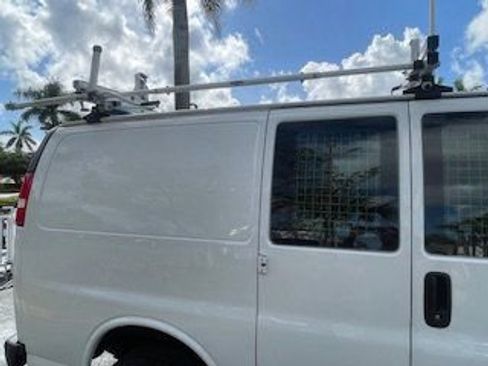 Used 2021 Chevrolet Express 2500 w/ Driver Convenience Package image 13