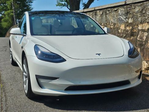 Used 2019 Tesla Model 3 Long Range RWD image 11