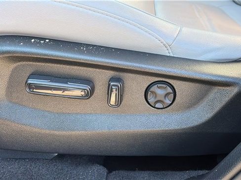 Used 2022 Honda CR-V Touring image 10