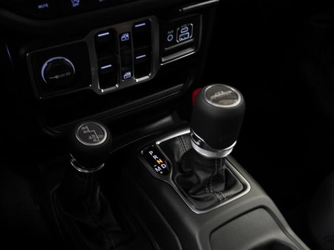 New 2026 Jeep Gladiator Sport AWD/4WD image 24
