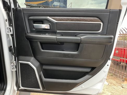 Used 2020 RAM 2500 Laramie AWD/4WD image 23