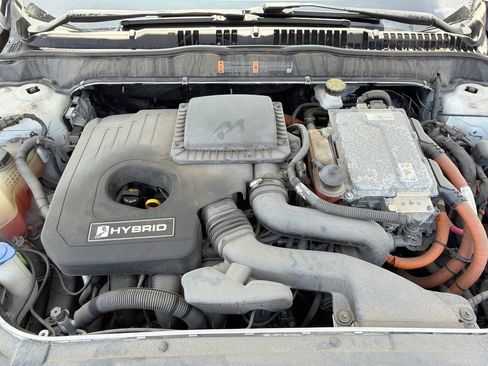 Used 2019 Ford Fusion SE FWD image 33