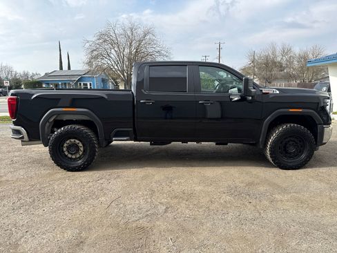 Used 2025 GMC Sierra 2500 Pro image 6