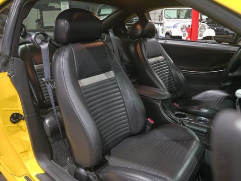 Used 2004 Ford Mustang Mach 1 RWD image 39