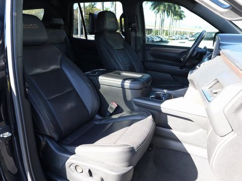 Used 2021 Chevrolet Tahoe High Country w/ Premium Package image 24