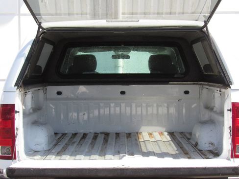 Used 2011 GMC Sierra 1500 W/T AWD/4WD image 8