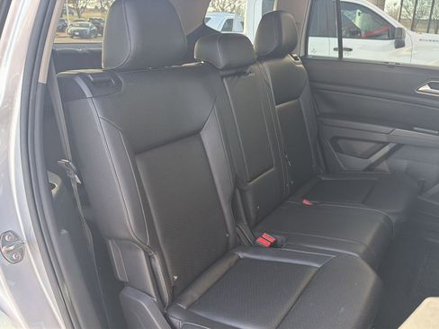 Used 2019 Volkswagen Atlas SE image 16