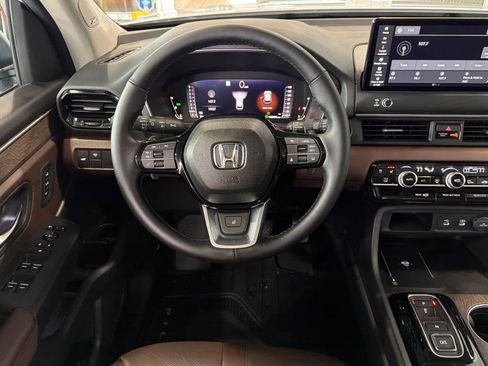 New 2026 Honda Pilot Elite image 16