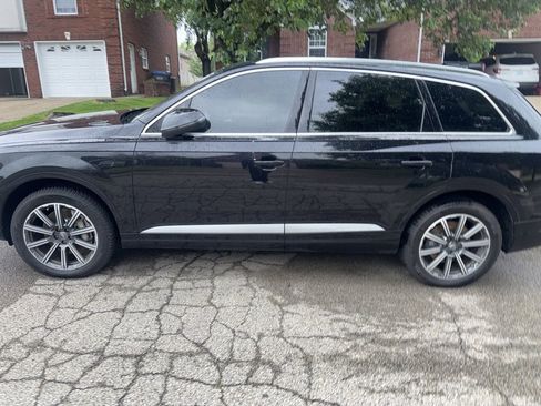Used 2017 Audi Q7 3.0T Premium Plus w/ Premium Plus Package AWD/4WD image 4