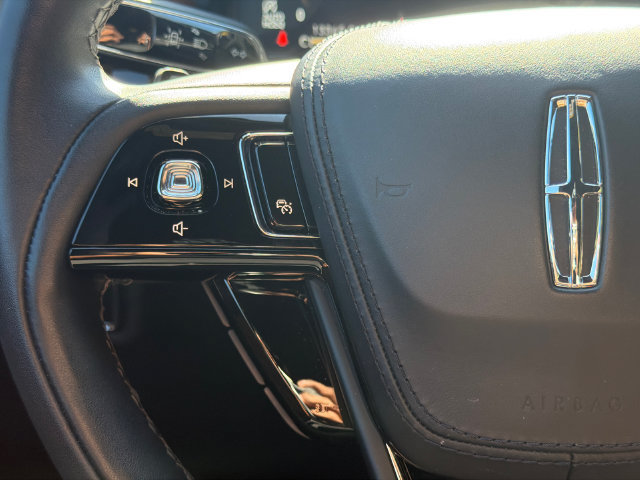 Used 2024 Lincoln Aviator Reserve w/ Equipment Group 201A AWD/4WD image 31
