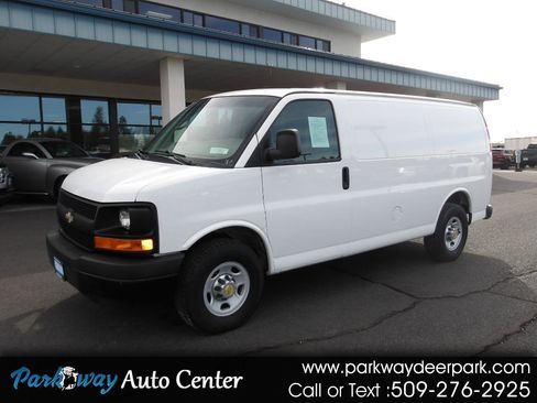 Used 2014 Chevrolet Express 3500 image 1