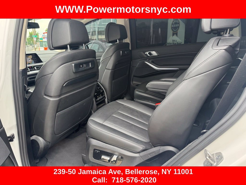 Used 2022 BMW X7 xDrive40i w/ Premium Package AWD/4WD image 23