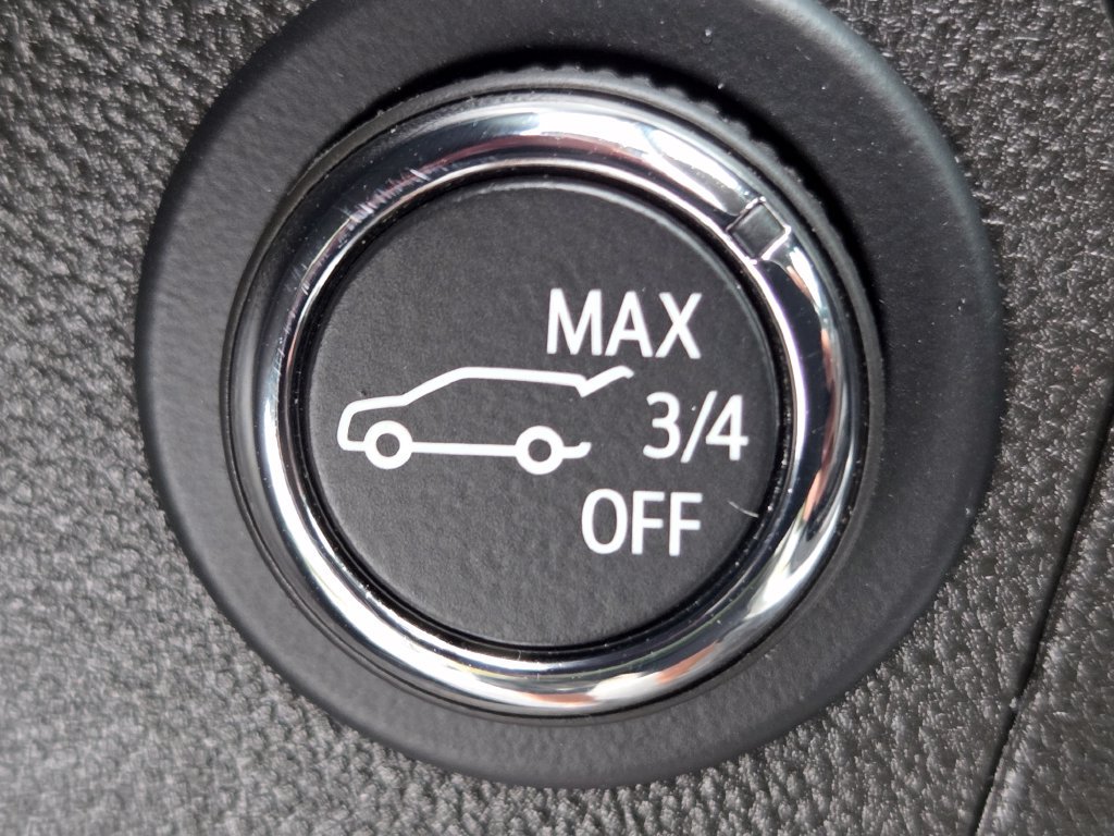 Used 2023 GMC Acadia AT4 w/ Trailering Package AWD/4WD image 15