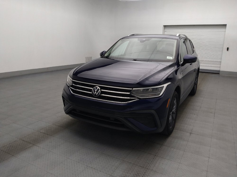 Used 2023 Volkswagen Tiguan SE w/ Panoramic Sunroof Package FWD image 15