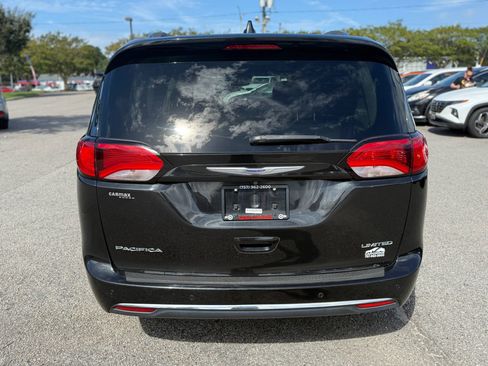 Used 2020 Chrysler Pacifica Limited w/ Advanced Safetytec Group image 8