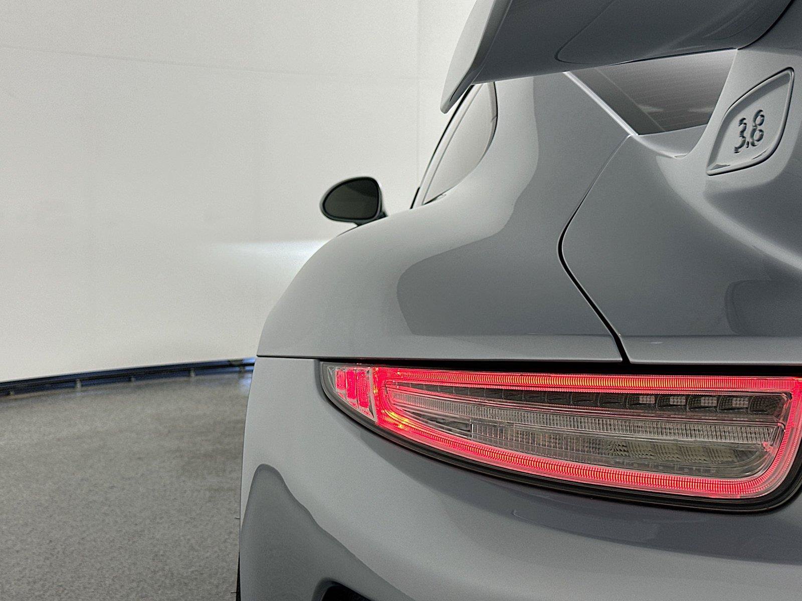 Certified 2015 Porsche 911 GT3 RWD image 16