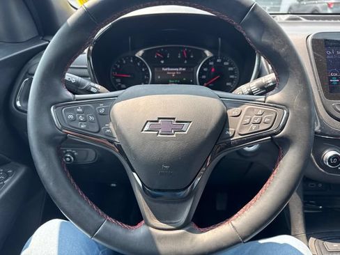 Used 2024 Chevrolet Equinox RS AWD/4WD image 16