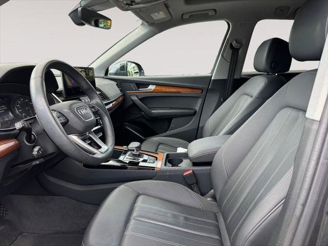 Certified 2023 Audi Q5 2.0T Premium w/ Convenience Package AWD/4WD image 9