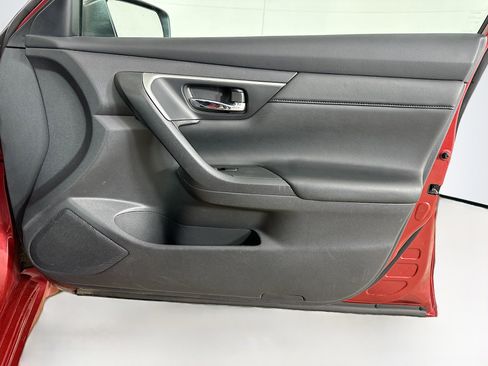 Used 2017 Nissan Altima 2.5 SR image 30