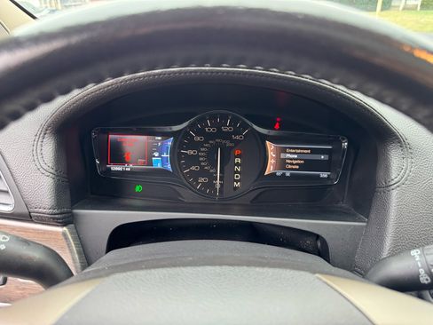 Used 2011 Lincoln MKX AWD w/ 102A Rapid Spec Order Code image 39