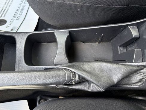 Used 2009 Toyota Matrix S FWD image 33