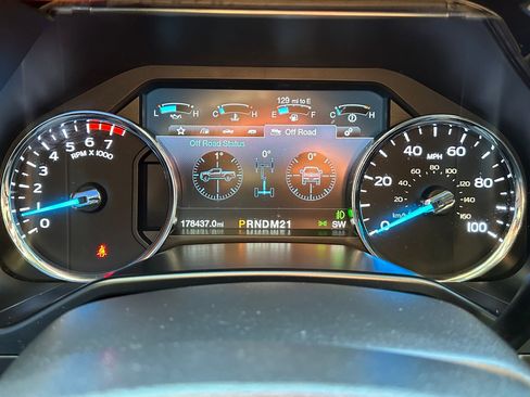 Used 2017 Ford F250 Lariat w/ Chrome Package image 16