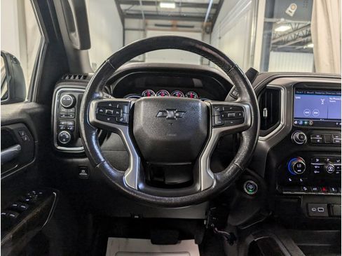 Used 2021 Chevrolet Silverado 1500 LT Trail Boss w/ Bed Protection Package AWD/4WD image 13