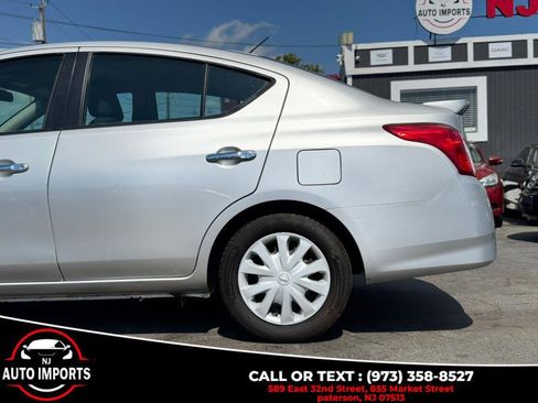 Used 2017 Nissan Versa SV image 12