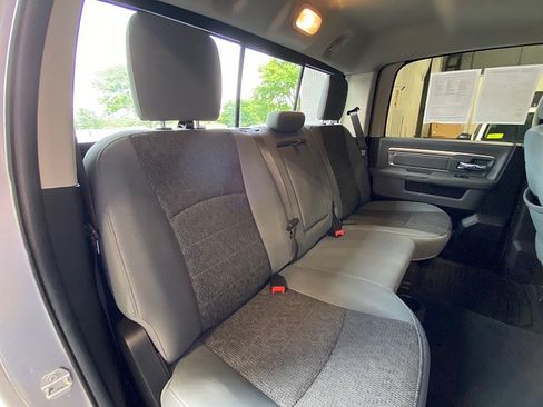 Used 2019 RAM 1500 Big Horn AWD/4WD image 40
