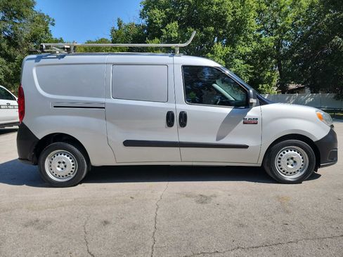 Used 2019 RAM ProMaster City Tradesman FWD image 10