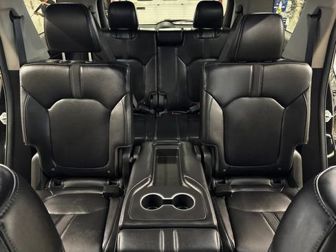 Used 2025 Honda Pilot EX-L image 30