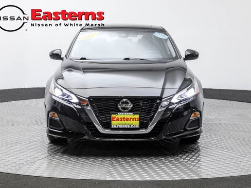 Used 2021 Nissan Altima 2.5 SV w/ SV Premium Package image 2