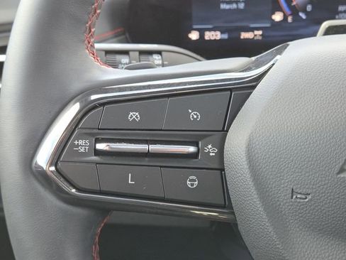 Certified 2024 Chevrolet Traverse RS w/ LPO, Floor Liner Package AWD/4WD image 16