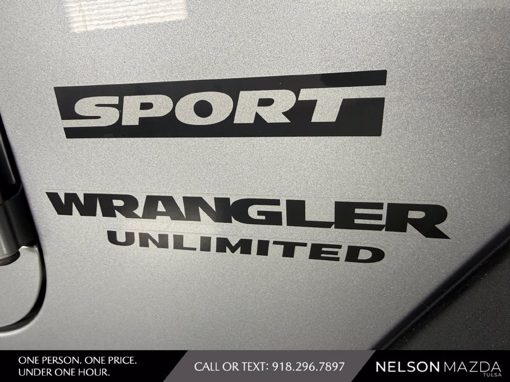 Used 2017 Jeep Wrangler Unlimited Sport w/ Quick Order Package 24S AWD/4WD image 16