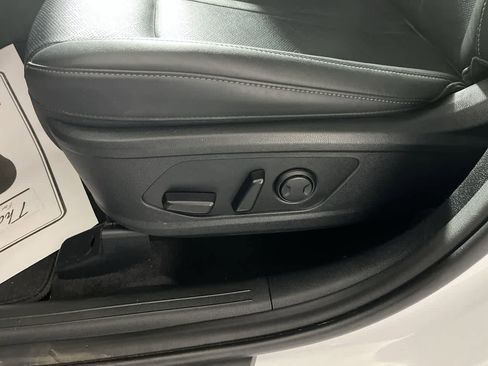 Used 2023 Kia Sorento EX w/ Panoramic Sunroof Package image 14