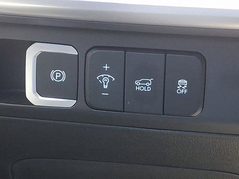 Used 2025 Hyundai Santa Fe SEL FWD image 25