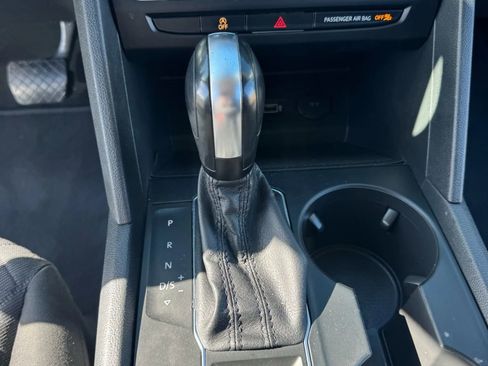 Used 2018 Volkswagen Atlas S image 16